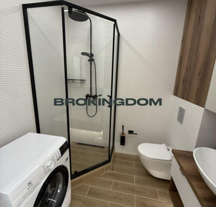 ef4c43cca09215d5bc19ba6d473aea1b