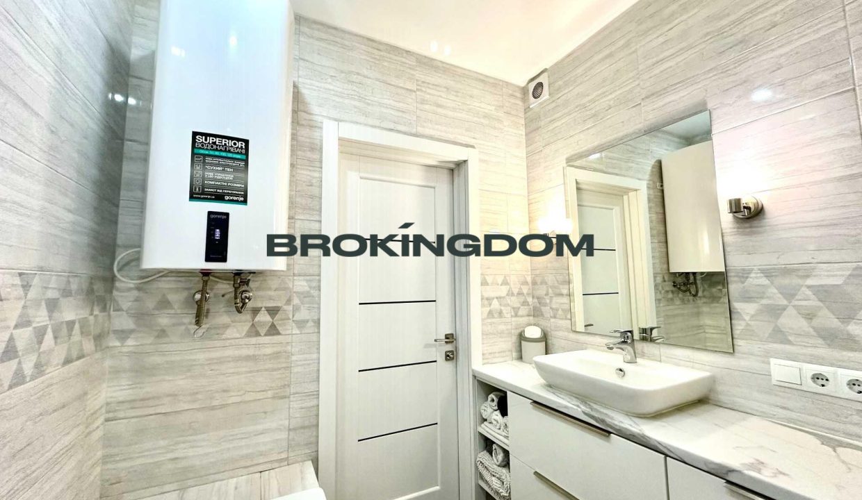 8d3c4c3ddba7fbebd8fba0b03060609a