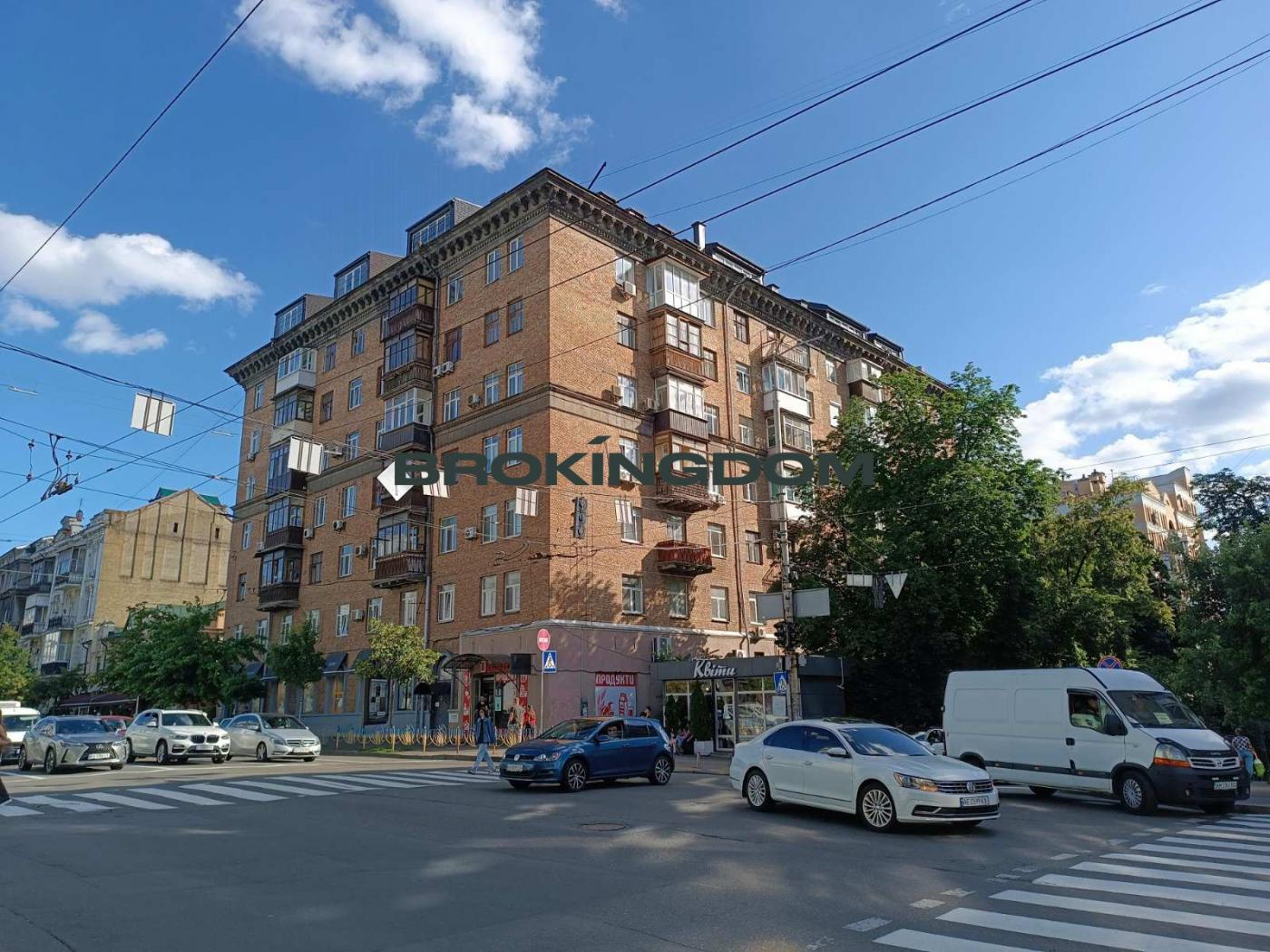 Продаж 2-к квартири по вул. Саксаганського, Центр