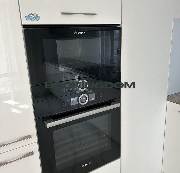 3e8a4063e3cf00bf5fe1c76631ed15d1