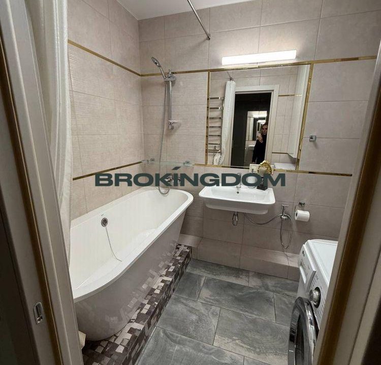 3eae30c7b1c07ba9d4aee2d85343519b