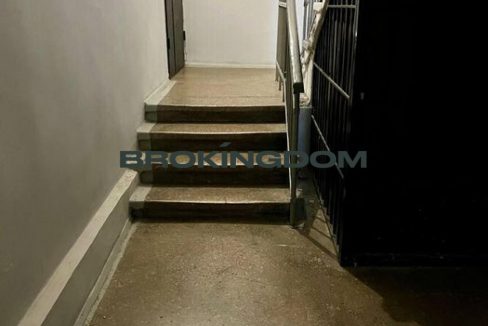 18a65648db67e522e0e3486a01f599e7