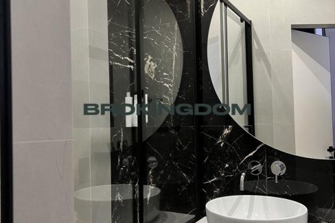 958779053ce5045accee4977ec2203f0