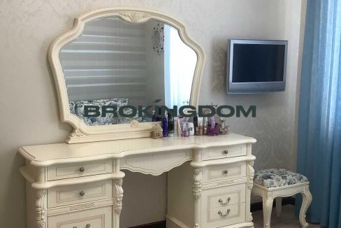 94d4a89cb12c9c1d67ffb2d09f5f75cc