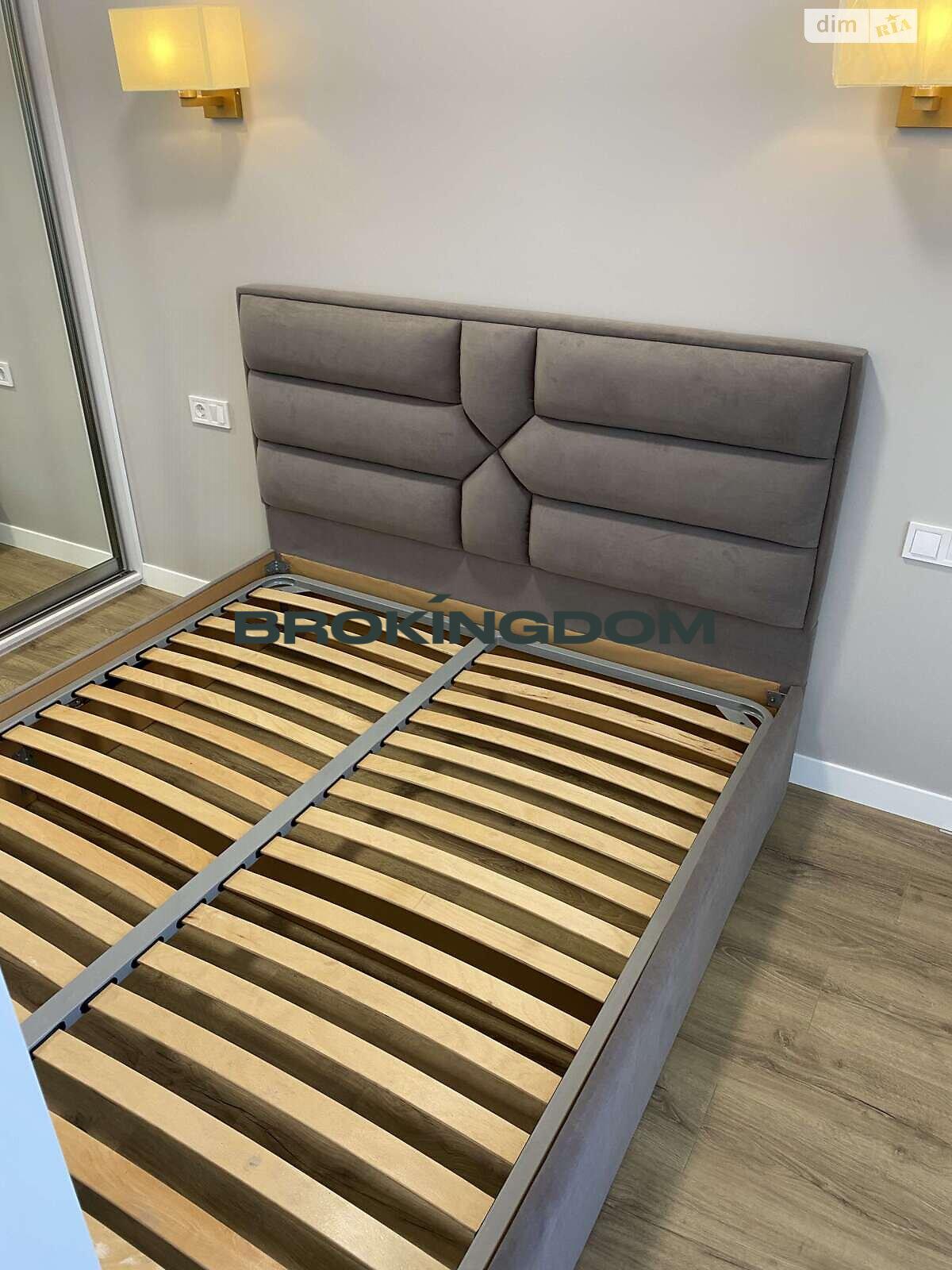 98c156d11bed62d87b3d0acee046cdb8