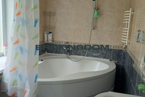 ad541d2681eeb30de68be2ecd7e6b549