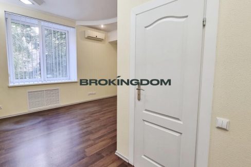 08028afb7f122d8b19a132c98871caff