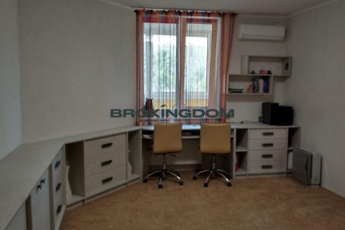 775bc4095d23ee0b088bf5202f5d4f2f