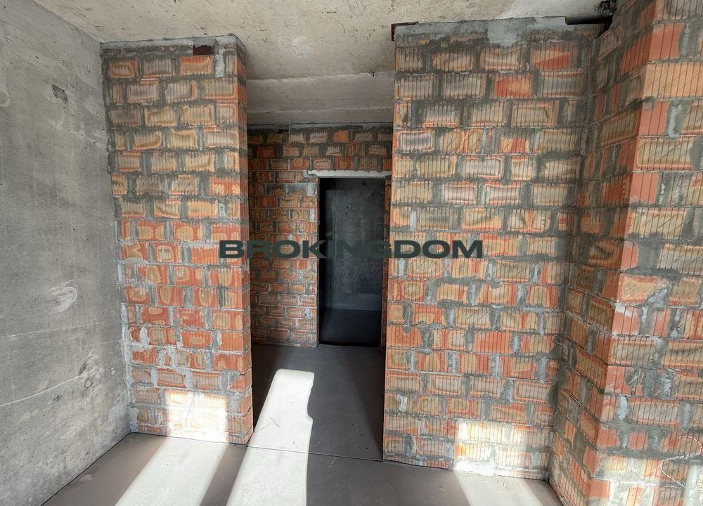 41f31b5998778a52376ef1d268d630e9