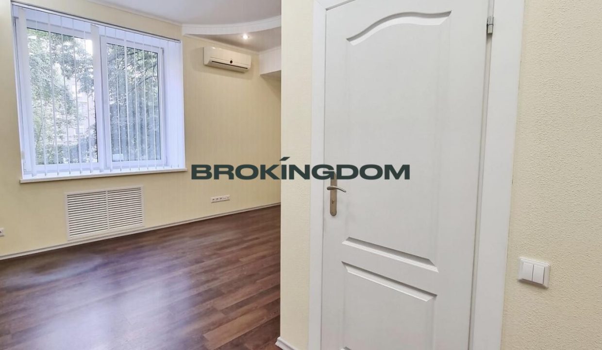 08028afb7f122d8b19a132c98871caff