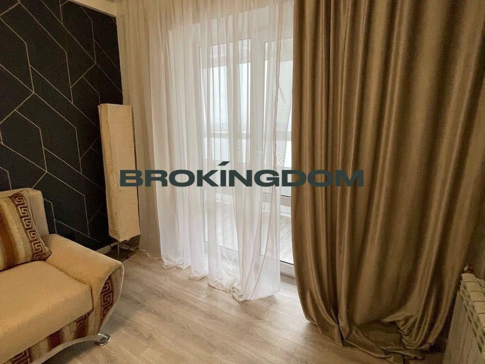 c8c17b6d88a7a81a59e99cfc55b83f18