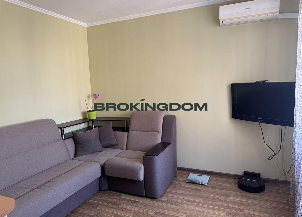 9f8d8b8f543e7b14b198f930dc30526e