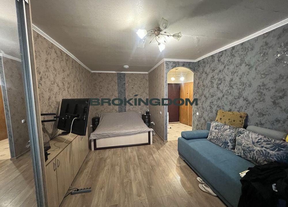 e7cd9d82be42f99e925a0c437e28ca70