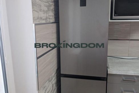 b72b6f15930ee3df9110f9a52b952294