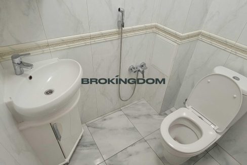 20b2e291fc8fb493a0ea5d2e1bb32e16