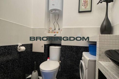 f8f90eb0fe24c4f6efa4112b64a2aa6c