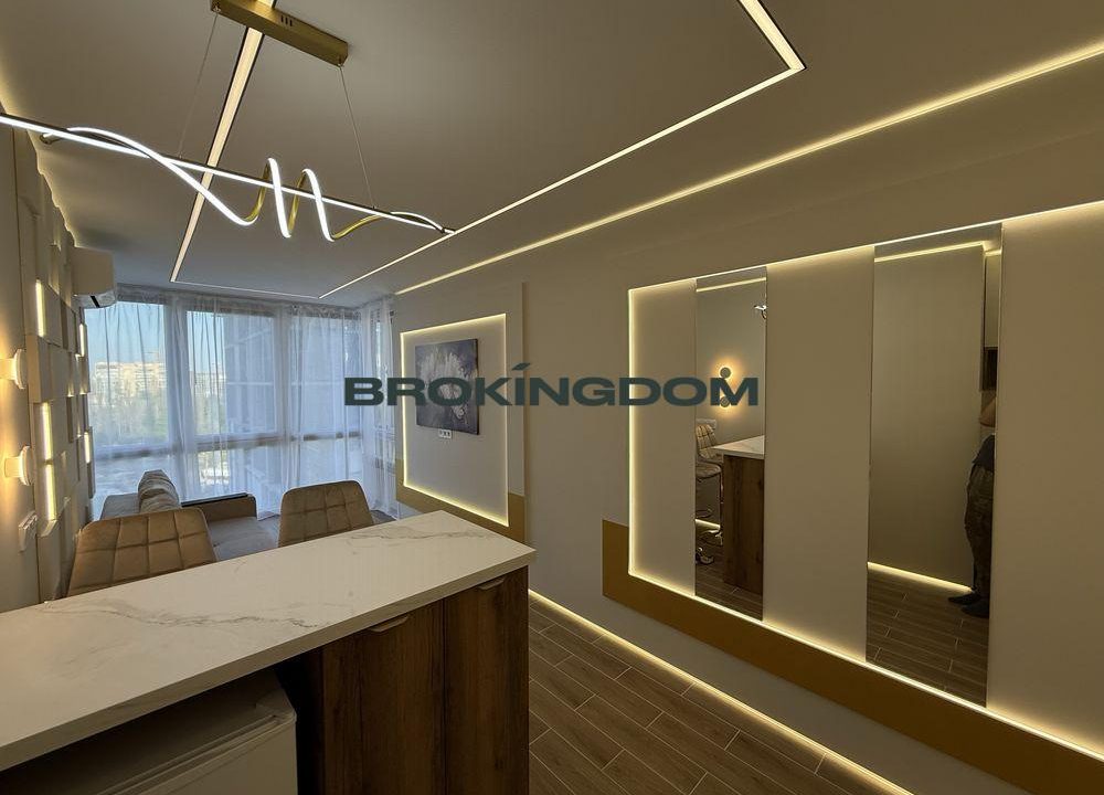 7c0ff26f97329cfcc84ad6d748e69d33