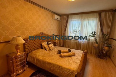 a0efdcd580a1d27ef999f9f98c5d7229