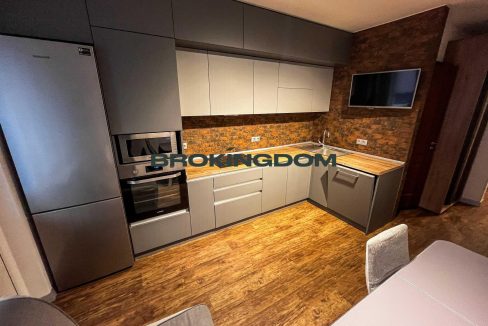 c154a8a36218985046d62d735de5b277