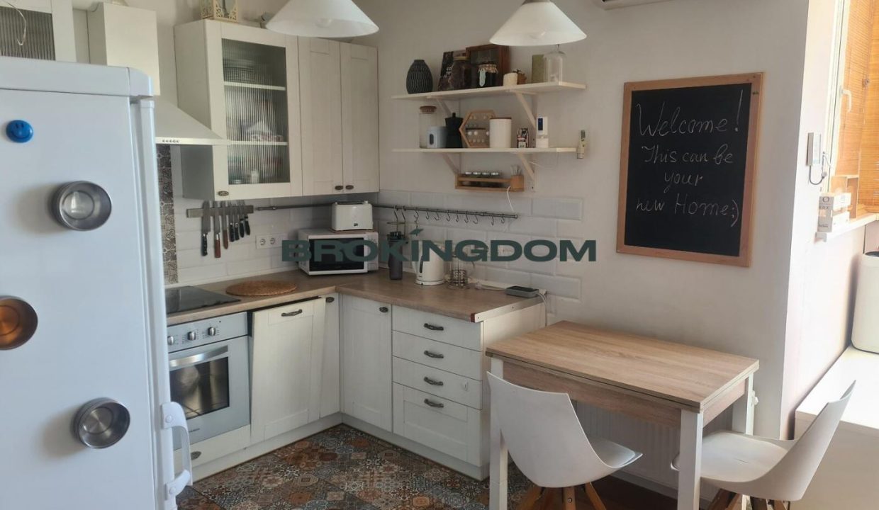 21e25415b769235d5c8c63ba2f552974