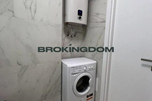 6b899b930f004f2d87a246130f640c55