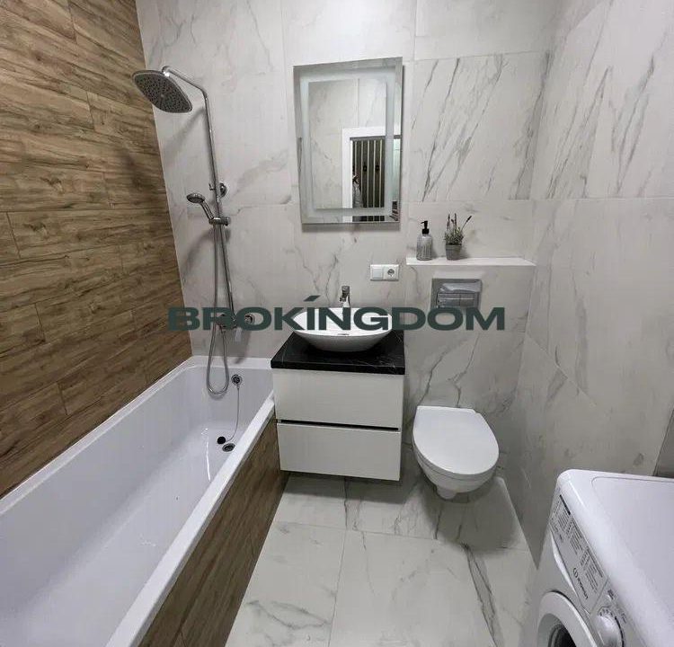 01f298a9af26131668996833698e1623