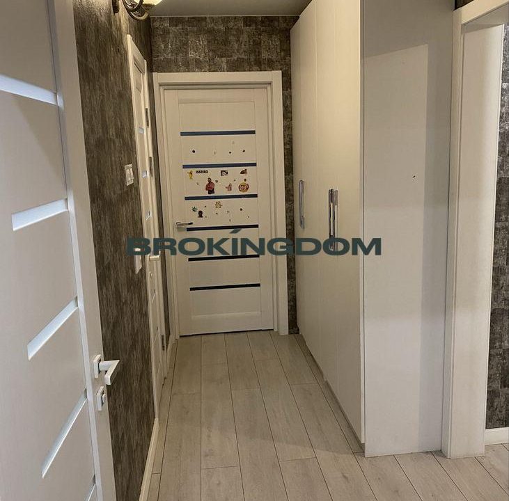 d4962741bce841a3532eebd11ce29975