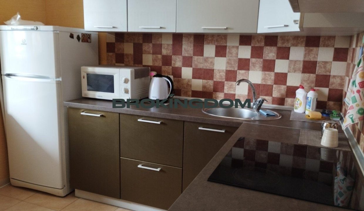 3e227c3637560bc7a3880b17e890ad01