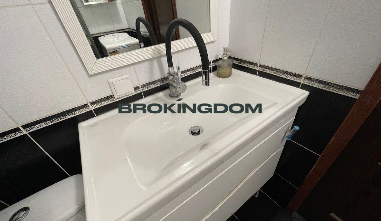 01d92ef4d2aec45585b5f66ee4a64a0d