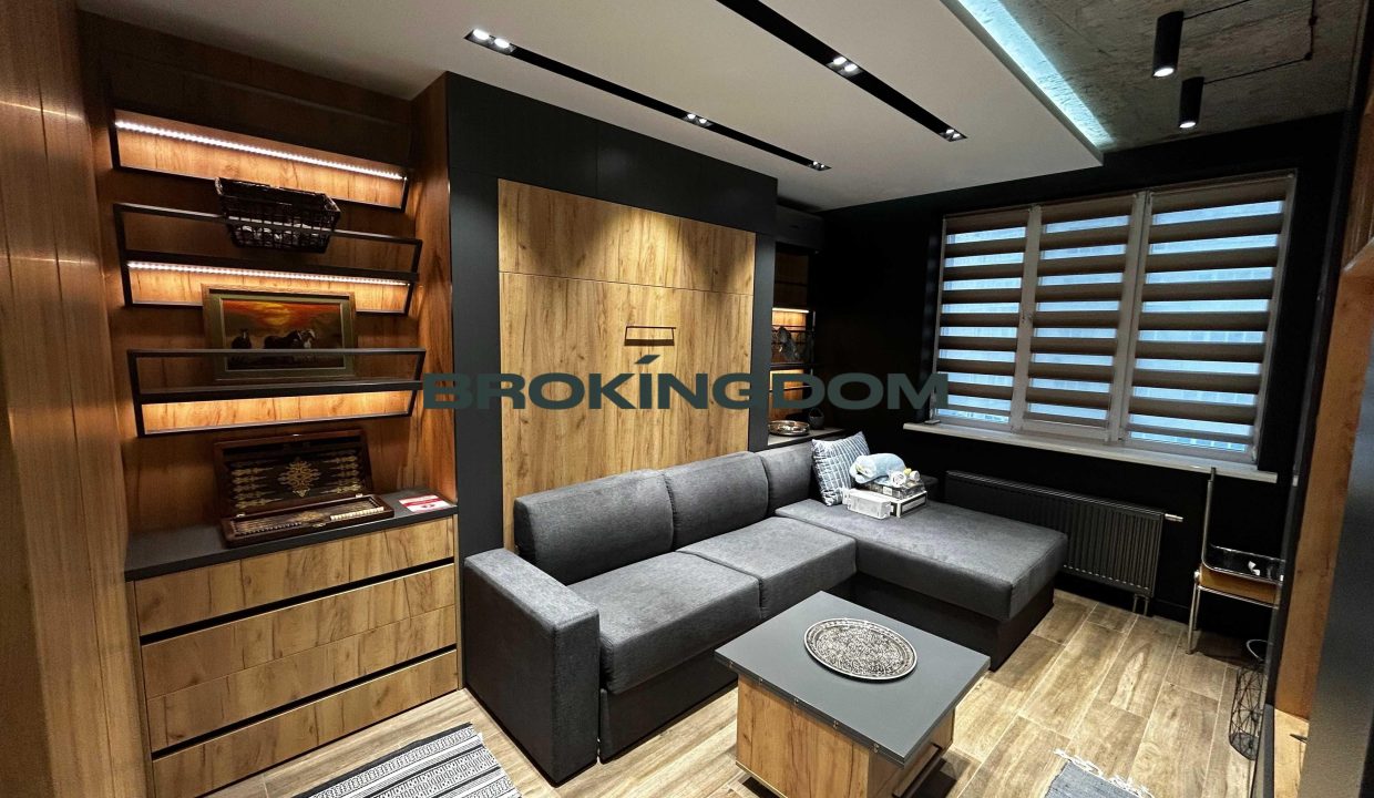 3a7a0e57bcf2e41898cd1fef22b4034b