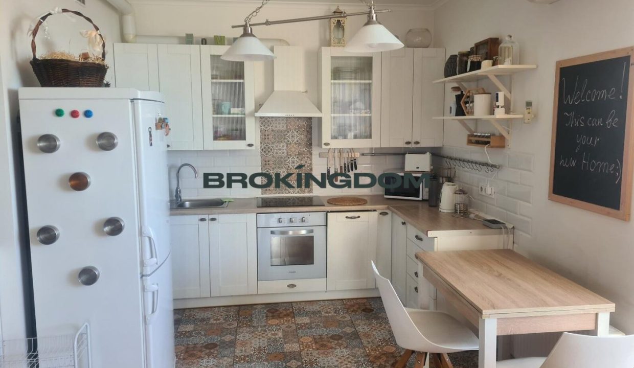 be84b6bd7306bdc3cb458b4aa43bf0e1