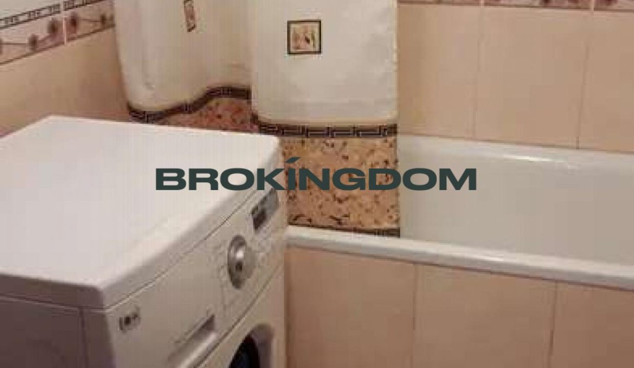 284a1530ce3efba50bca71dee50ae941