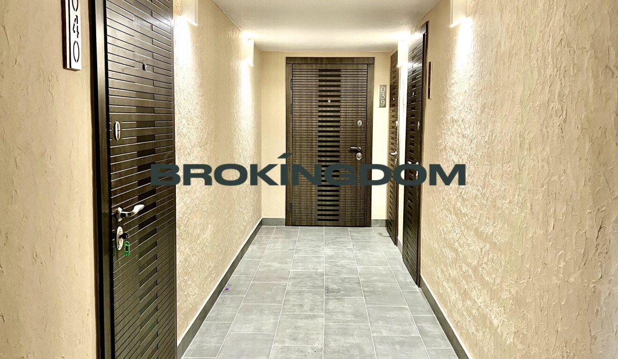 4565984b69dfa5491d8a98f75e5f767f