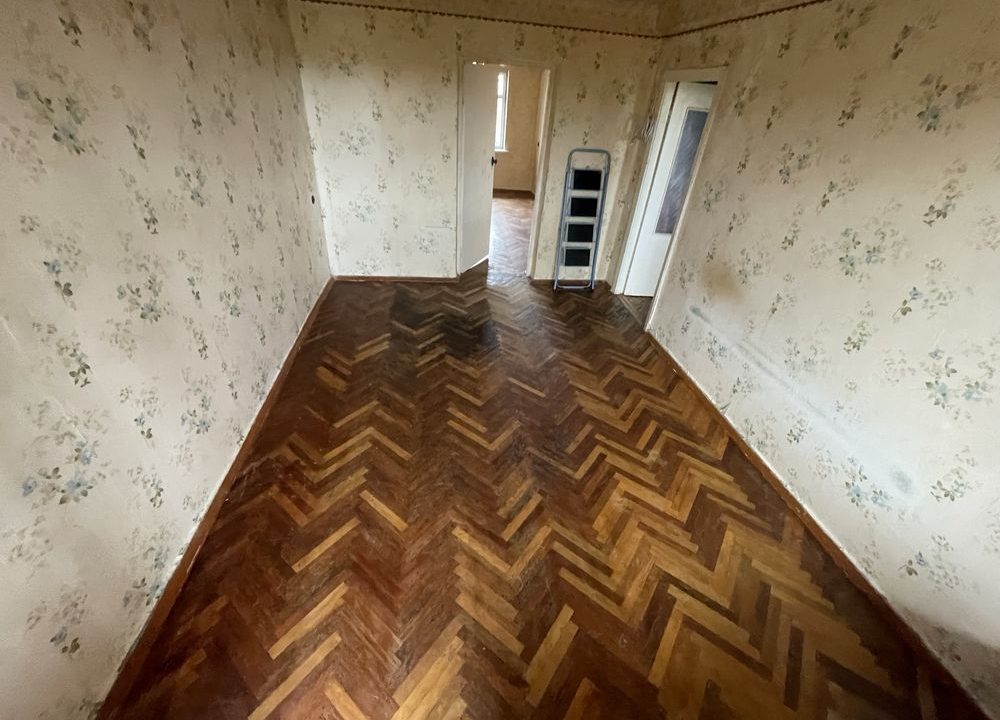 20e45355e85819b4d31ae069e85728f8