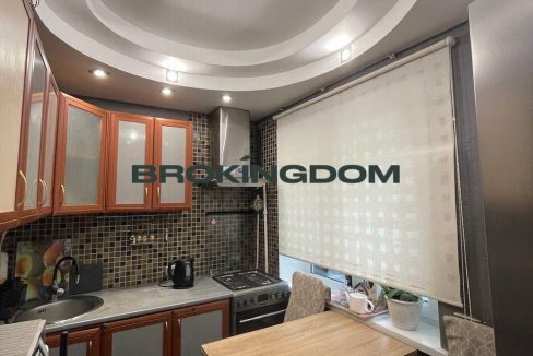 702d1d4b76198a161a2b5c88079e29e2