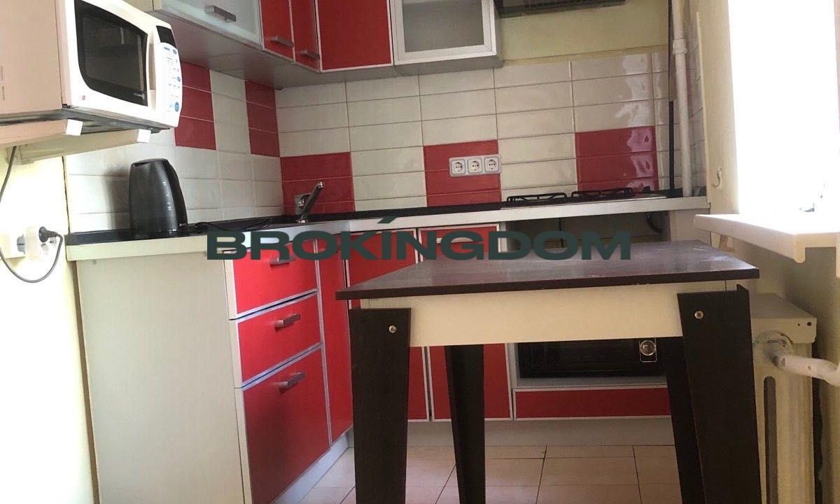 dc03925bdd2d8e3d8435a1d19584fd63