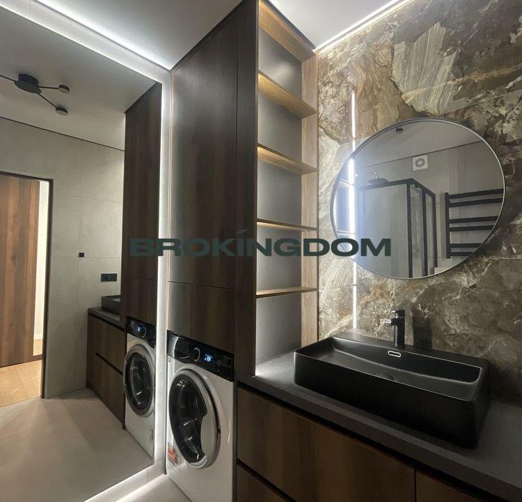 9db0ba9cef2d8b050f7a023f245272b2