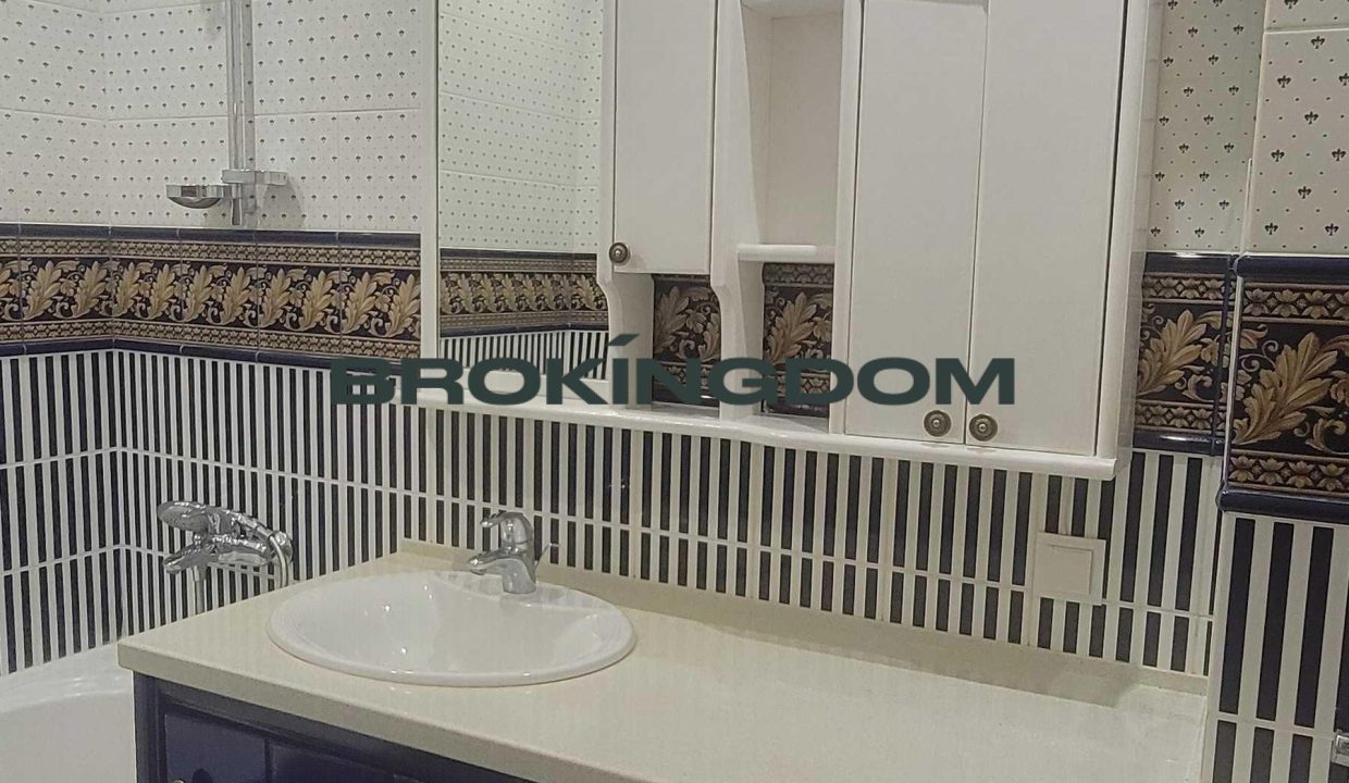 b5c8b191c8e9d1fdeadd49bdf8d562ae