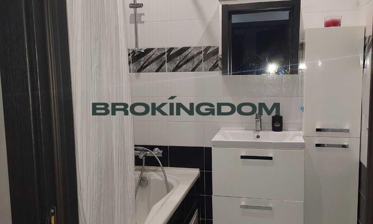 33b5abc17e6020e39802c2296d423022