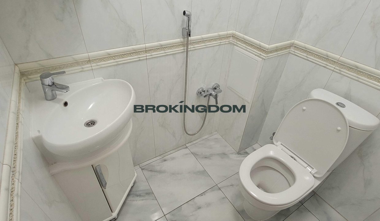 20b2e291fc8fb493a0ea5d2e1bb32e16