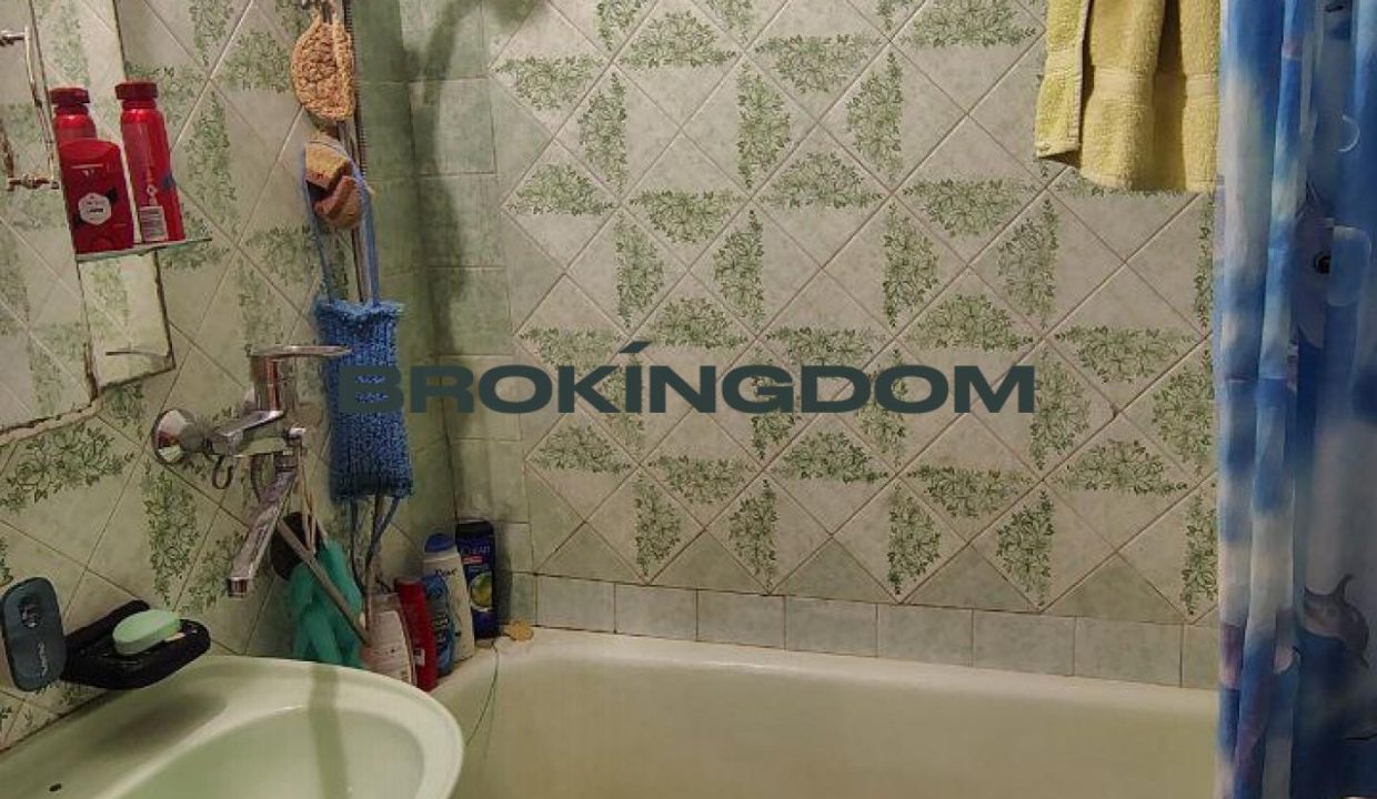 f949c3bceb22438eb6f3b2bcb9fb61d0