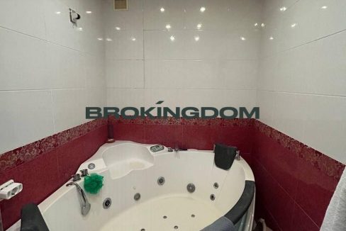 e1683569c0167465cdc9454d3a805b79