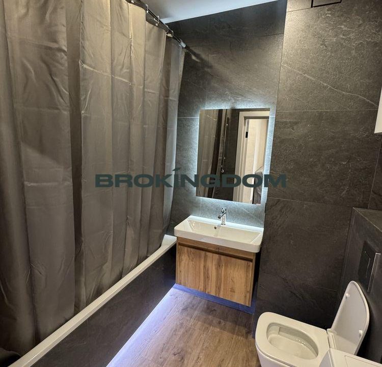 40856e8f59ee969c093b773e3ee28a1d