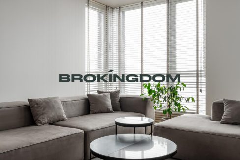 6660fee6e840014a90e133479b42b1d1