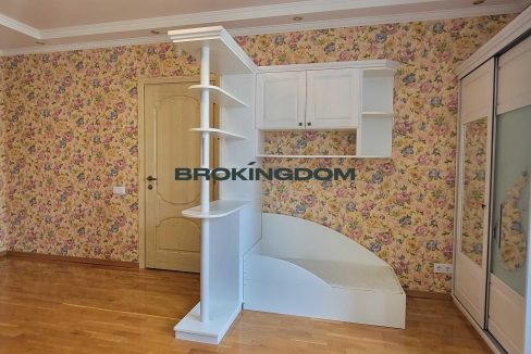 bc4256f149cb4f0c8cc6c5f11df80e90