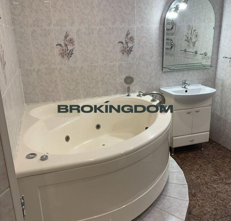 a8f10a322763965954ac15f6eb4db92f