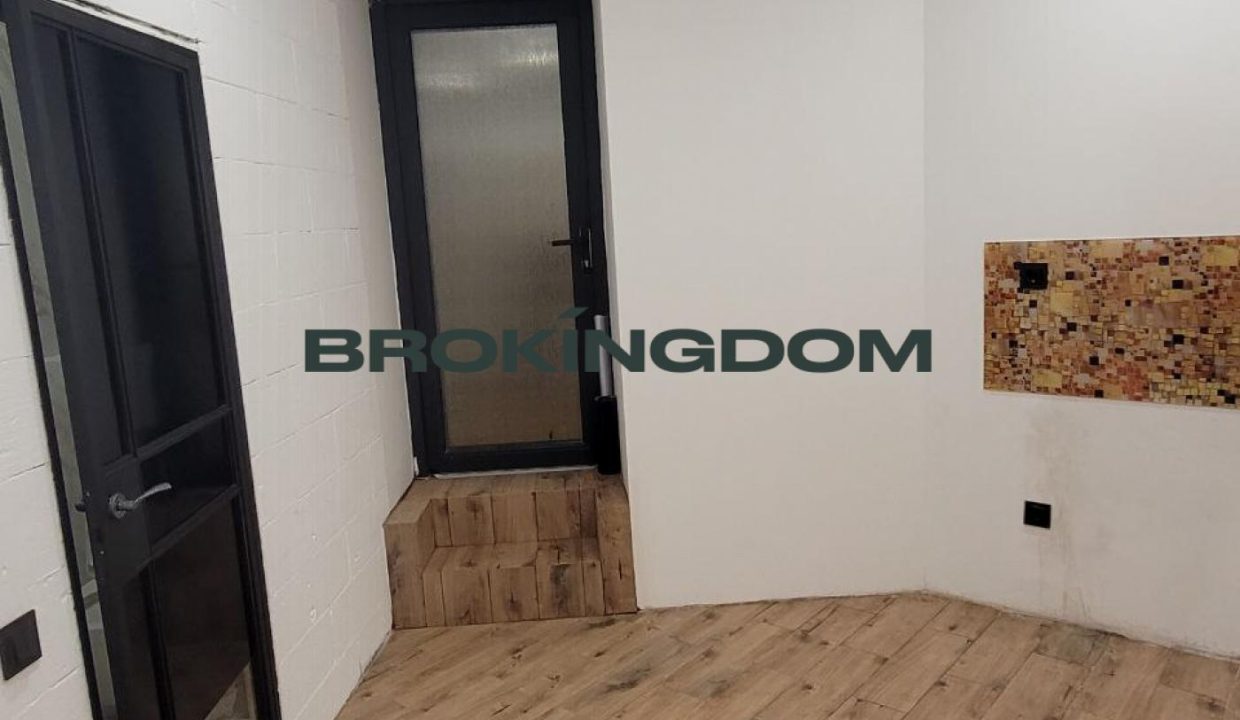 b330f103e36ecab6a6ca30062b9dfe28
