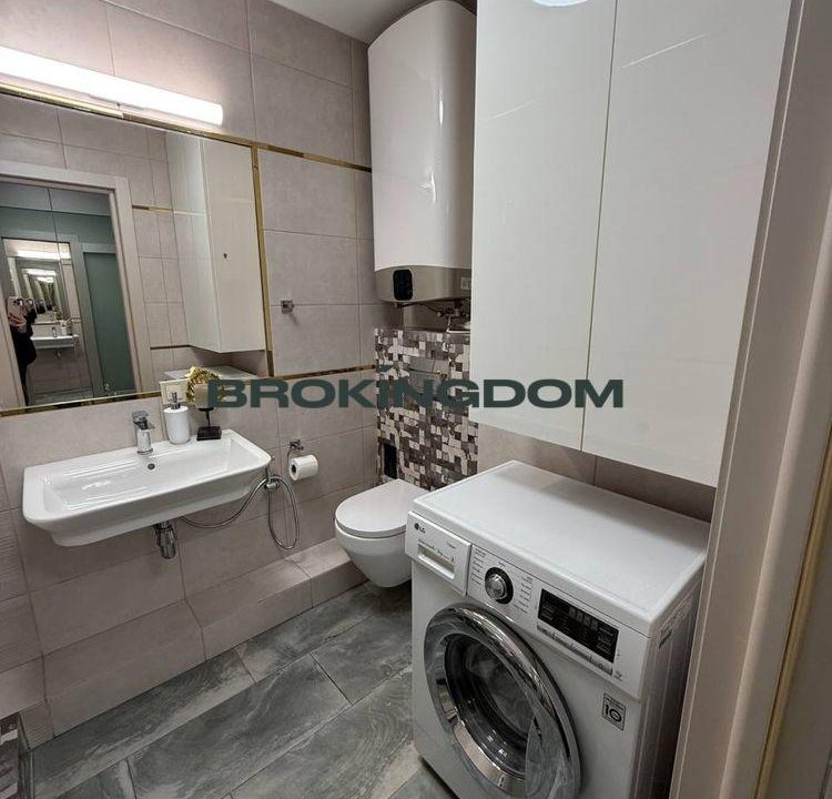 b8cc0d2bfbf5023b9f126a2f755048da