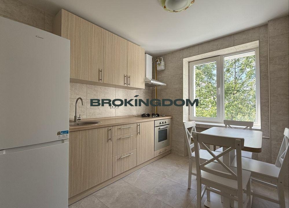 26d8477542bbe124f3aeb6be2cd9fce9