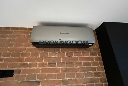 08d403d3902dfa20e8f000bc7db885a4